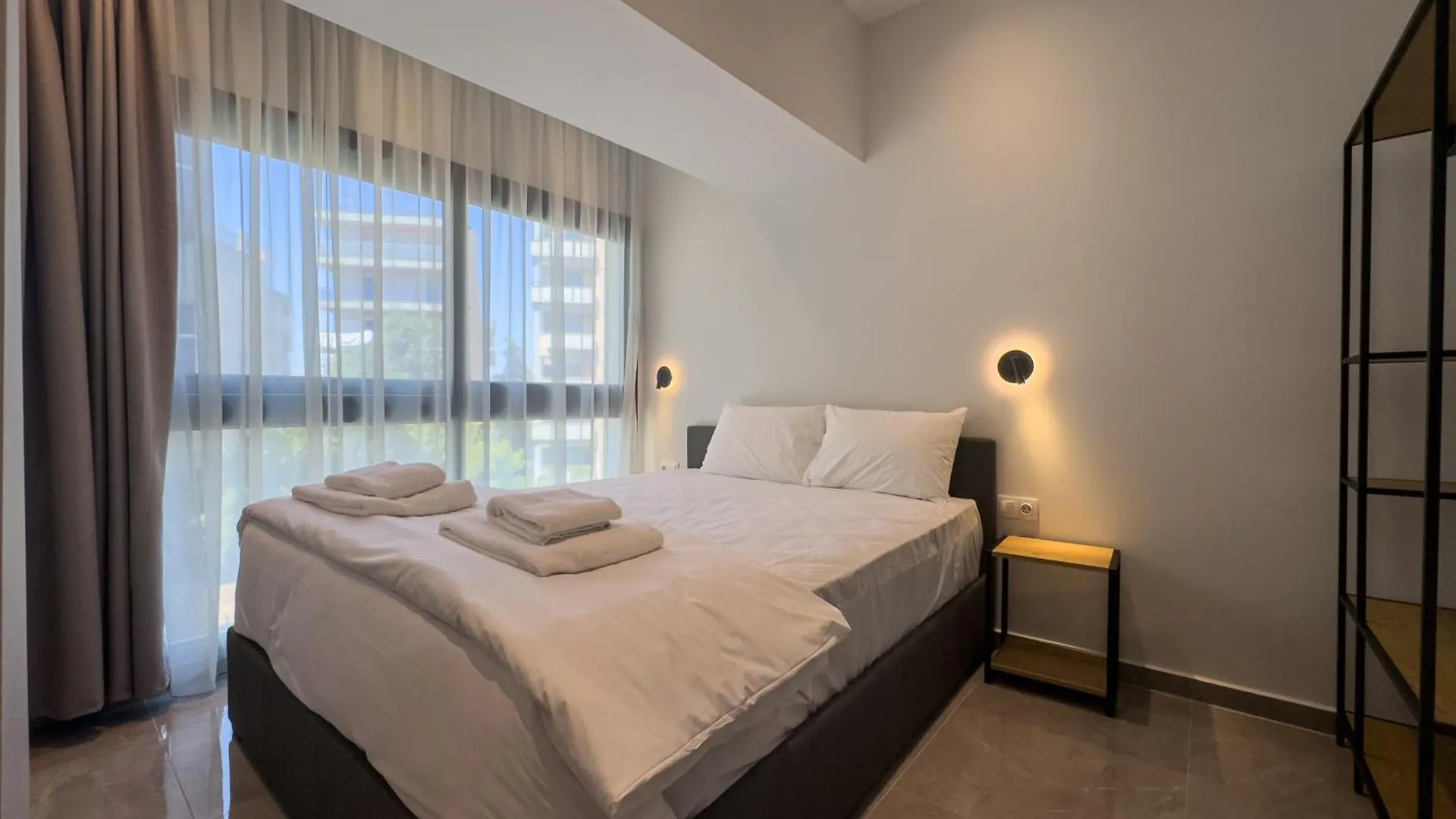 Villa 8 By Proliving Hospitality Thessaloníki Lägenhet